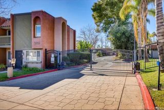 Photo 3: 1417 N Broadway Unit A in Escondido: Residential for sale (92026 - Escondido)  : MLS®# NDP2110697