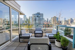 Photo 34: 1007 1288 MARINASIDE Crescent in Vancouver: Yaletown Condo for sale in "Crestmark 1" (Vancouver West)  : MLS®# R2728871