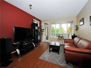 Photo 4: 102 3551 FOSTER Avenue in Vancouver: Collingwood VE Condo for sale in "FINALE" (Vancouver East)  : MLS®# V901635