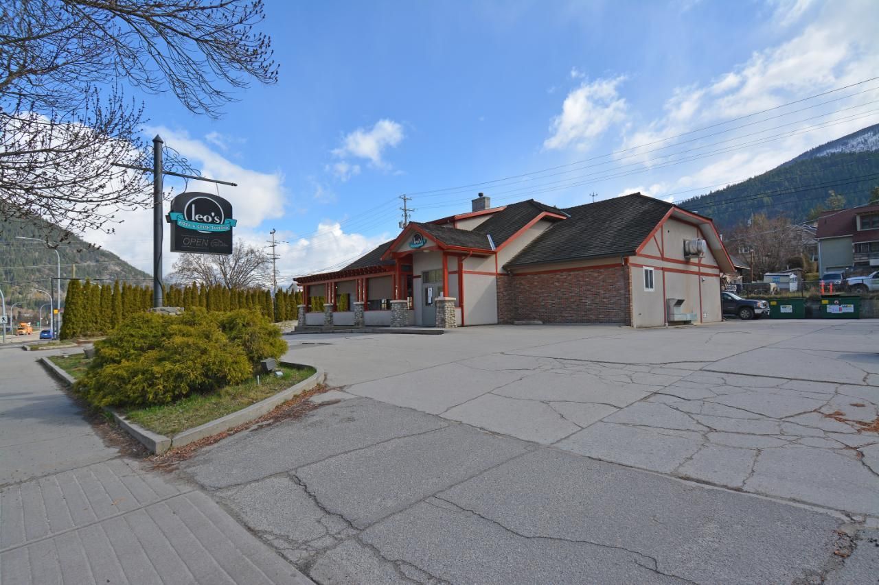 Main Photo: 712 NELSON AVENUE in Nelson: Retail for sale : MLS®# 2472075