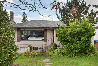 Photo 17: 915 E 14TH Street in North Vancouver: Boulevard House for sale : MLS®# R2511076