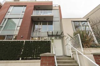 Photo 2: 37 KEEFER Place in Vancouver: Downtown VW Townhouse for sale in "TAYLOR" (Vancouver West)  : MLS®# R2228949