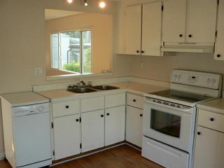 Photo 4: 104 201 CAYER Street in Coquitlam: Maillardville Manufactured Home for sale in "WILDWOOD PARK" : MLS®# V1029622