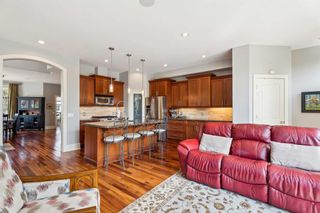 Photo 5: 720 22 Street NW in Calgary: West Hillhurst Semi Detached (Half Duplex) for sale : MLS®# A2121152
