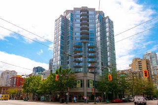 Photo 1: 909 1212 HOWE STREET in Vancouver: Downtown VW Condo for sale (Vancouver West)  : MLS®# R2387043