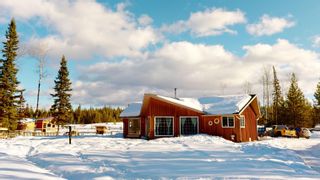 Photo 1: 5860 SHANNON Road in Quesnel: Quesnel - Rural West House for sale in "Tibbles Lake" (Quesnel (Zone 28))  : MLS®# R2650607