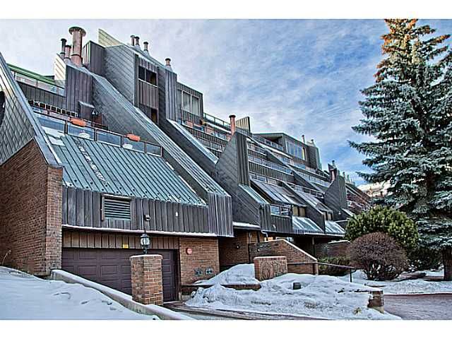 Main Photo: 406 1215 CAMERON Avenue SW in CALGARY: Lower Mount Royal Condo for sale (Calgary)  : MLS®# C3600298