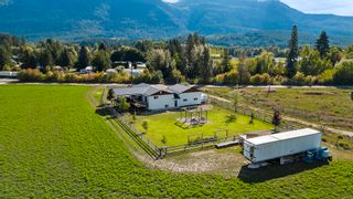 Photo 3: 12 Tomkinson Road: Grindrod House for sale (Enderby)  : MLS®# 10286112