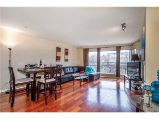 Photo 2: 652 W 6TH Avenue in Vancouver: Fairview VW Townhouse for sale (Vancouver West)  : MLS®# V1106252