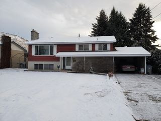 Main Photo: 821 Puhallo Drive in Kamloops: Westsyde House for sale
