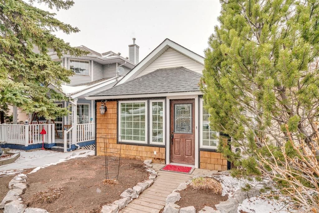 Main Photo: 2228 27 Avenue SW in Calgary: Richmond Detached for sale : MLS®# A1206843