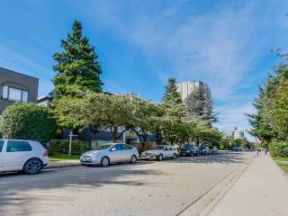 Photo 2: 206 1265 W 11TH AVENUE in Vancouver: Fairview VW Condo for sale in "BENTLEY PLACE" (Vancouver West)  : MLS®# V1143355