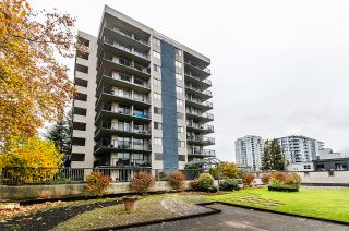 Photo 1: 402 150 E 15TH Street in North Vancouver: Central Lonsdale Condo for sale in "The Lions Gate Plaza" : MLS®# R2831501