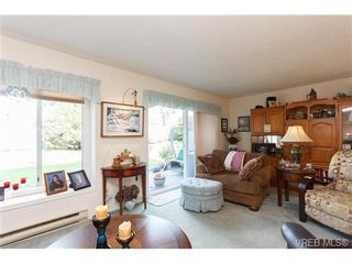 Photo 4: 1 515 Mount View Ave in VICTORIA: Co Hatley Park Row/Townhouse for sale (Colwood)  : MLS®# 664892