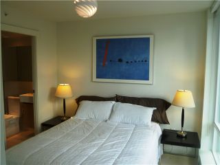 Photo 5: 901 565 SMITHE Street in Vancouver: Downtown VW Condo for sale in "VITA" (Vancouver West)  : MLS®# V878275