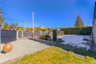 Photo 19: 7063 GOLDEN Street in Burnaby: Montecito House for sale in "Montecito area" (Burnaby North)  : MLS®# R2346073