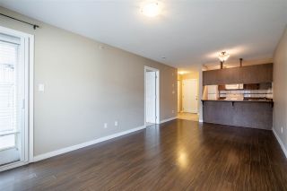 Photo 4: 420 33960 OLD YALE Road in Abbotsford: Central Abbotsford Condo for sale in "Old Yale Heights" : MLS®# R2425731