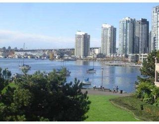 Photo 1: 209 1859 SPYGLASS PL in Vancouver: False Creek Condo for sale in "SAN REMO COURT" (Vancouver West)  : MLS®# V581264