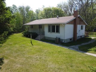 Photo 3: 34 Brookfield Road North in Lac Du Bonnet: Brookfield Residential for sale (R28)  : MLS®# 202315356