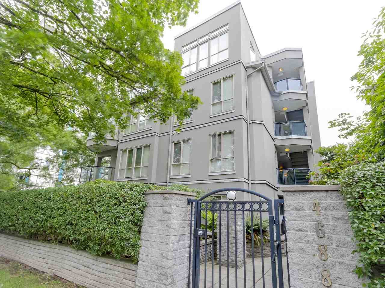 Main Photo: 102 4688 W 10TH Avenue in Vancouver: Point Grey Condo for sale in "West Tenth Court" (Vancouver West)  : MLS®# R2087936