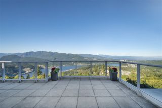 Photo 3: 1107 9266 UNIVERSITY CRESCENT in Burnaby: Simon Fraser Univer. Condo for sale (Burnaby North)  : MLS®# R2487372