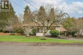 Photo 37: 3945 Shorncliffe Rd in Saanich: House for sale : MLS®# 960542