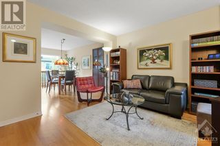 Photo 10: 167 CENTRAL PARK DRIVE in Ottawa: House for sale : MLS®# 1390896