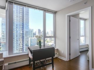 Photo 7: 2301 188 KEEFER Place in Vancouver: Downtown VW Condo for sale in "ESPANA II" (Vancouver West)  : MLS®# R2400182