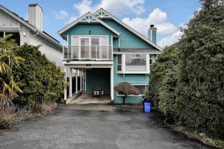 Photo 1: 978 HABGOOD STREET: White Rock House for sale (South Surrey White Rock)  : MLS®# R2659933
