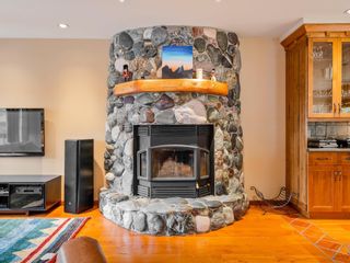 Photo 7: 21 4501 BLACKCOMB Way in Whistler: Whistler Village Townhouse for sale in "Snowy Creek" : MLS®# R2874817