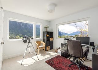 Photo 22: 2181 CRUMPIT WOODS Drive in Squamish: Plateau House for sale in "Crumpit Woods" : MLS®# R2690409