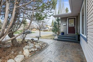 Photo 3: 5307 Silverdale Drive NW in Calgary: Silver Springs Detached for sale : MLS®# A1214307
