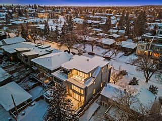 Photo 2: 2512 19A Street SW in Calgary: Richmond Semi Detached (Half Duplex) for sale : MLS®# A2022220