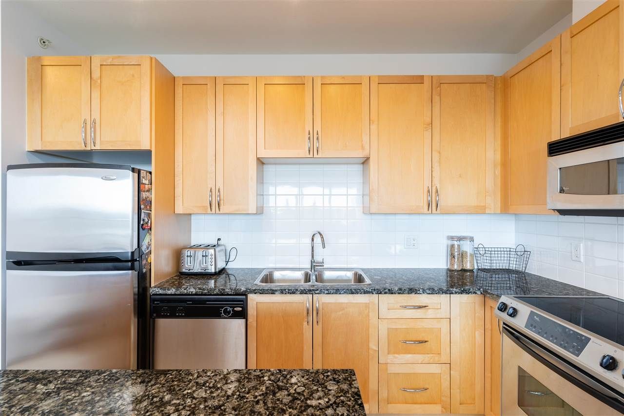 Photo 13: Photos: 707 6823 STATION HILL Drive in Burnaby: South Slope Condo for sale in "Belevedere" (Burnaby South)  : MLS®# R2581804