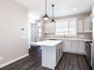 Photo 5: 162 SKYVIEW Circle NE in Calgary: Skyview Ranch Row/Townhouse for sale : MLS®# C4275996