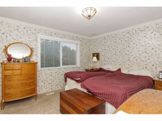 Photo 12: 24697 48B Avenue in Langley: Salmon River House for sale in "STRAWBERRY HILLS" : MLS®# F1326525