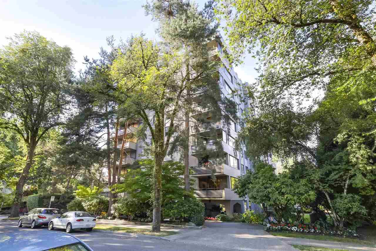 Main Photo: 800 1685 W 14TH Avenue in Vancouver: Fairview VW Condo for sale in "TOWN VILLA" (Vancouver West)  : MLS®# R2488518
