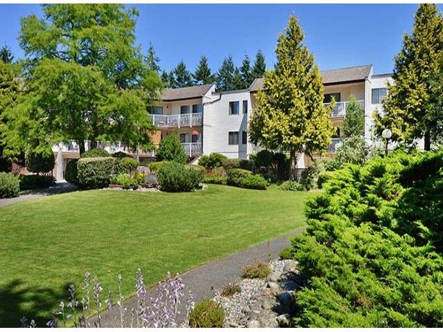Main Photo: 305 12890 17TH Avenue in Surrey: Crescent Bch Ocean Pk. Condo for sale in "Ocean Park Place" (South Surrey White Rock)  : MLS®# F1316896