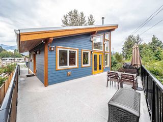 Photo 20: 40249 GOVERNMENT Road in Squamish: Brackendale House for sale : MLS®# R2394580