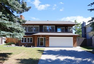 Photo 1: 880 Edgemont Road NW in Calgary: Edgemont Detached for sale : MLS®# A1244524