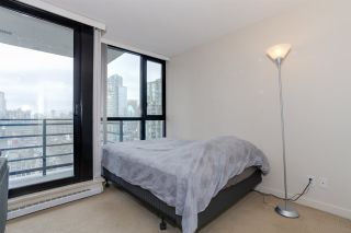 Photo 11: 2408 909 MAINLAND Street in Vancouver: Yaletown Condo for sale in "Yaletown Park II" (Vancouver West)  : MLS®# R2157155