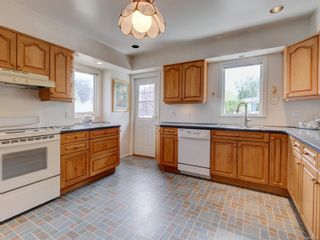 Photo 8: 1723 Richardson St in Victoria: Vi Fairfield East House for sale : MLS®# 936695