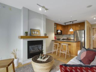 Photo 4: 1606 989 RICHARDS Street in Vancouver: Downtown VW Condo for sale in "MONDRIAN I" (Vancouver West)  : MLS®# R2122201