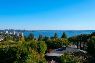 Photo 7: 2522 PALMERSTON Avenue in West Vancouver: Dundarave House for sale : MLS®# R2881209