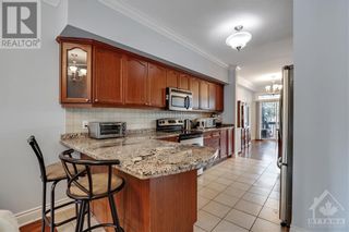 Photo 5: 1012 PINECREST ROAD UNIT#A in Ottawa: House for sale : MLS®# 1389674