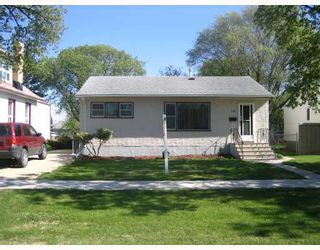 Photo 1: 16 FREDERICK Avenue in WINNIPEG: St Vital Residential for sale (South East Winnipeg)  : MLS®# 2909358