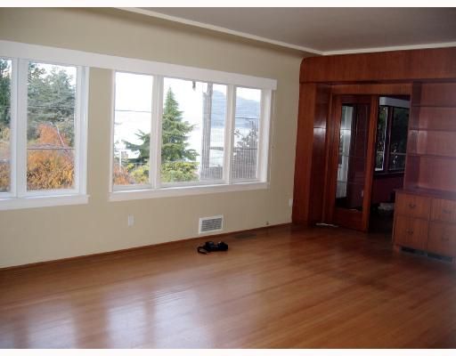 Photo 2: Photos: 4659 BELMONT Avenue in Vancouver: Point Grey House for sale (Vancouver West)  : MLS®# V690769