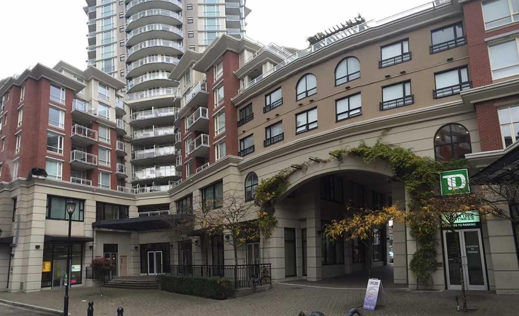 Main Photo: 451 1432 Kingsway in Vancouver: Condo for sale : MLS®# r2014055