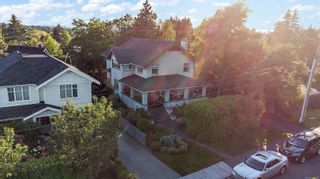 Photo 3: 2833 Dufferin Ave in Oak Bay: OB Estevan House for sale : MLS®# 907196
