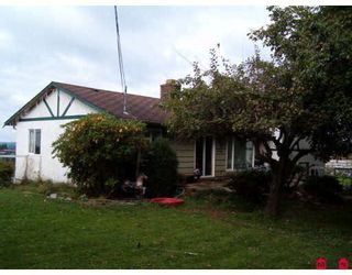 Photo 1: 32687 HUNTINGDON Road in Abbotsford: Poplar House for sale : MLS®# F2828909